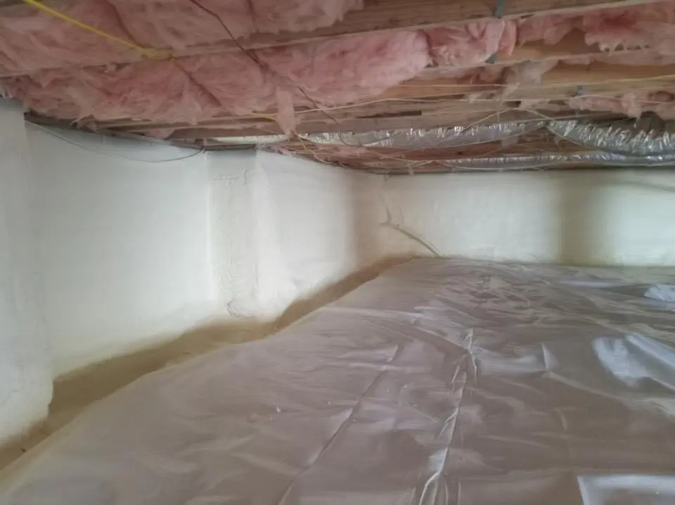 Crawl space encapsulation with closed-cell spray foam for Roof Maintenance in Sikeston